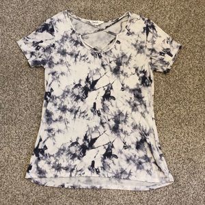 Marbled Loose Fit T-Shirt With Neckline Detailing